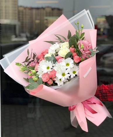 Букет цветов из: Розы, Лизиантусы и Хризантемы в Трошково